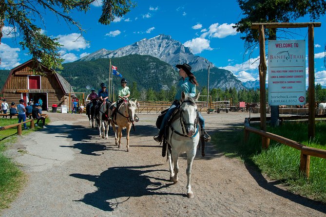 2 Hour Banff Horseback Riding Adventure - Guide quality and group size
