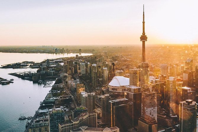20 km Helicopter Tour over Toronto - Photos, lockers, and the practical details