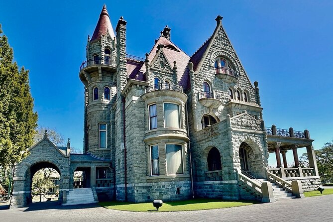 2hr City Highlights Private Tour in Victoria BC - Mile Zero begins the story