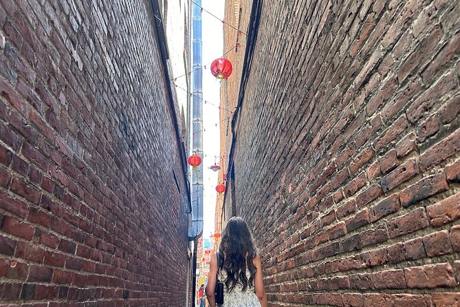 2hr City Highlights Private Tour in Victoria BC - Chinatown and Fan Tan Alley provide the best short walk