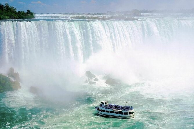 3 Day and 2 Night Tour: Toronto, 1000 Islands, and Niagara Falls - Day 2: Niagara Falls from above, beside, and below