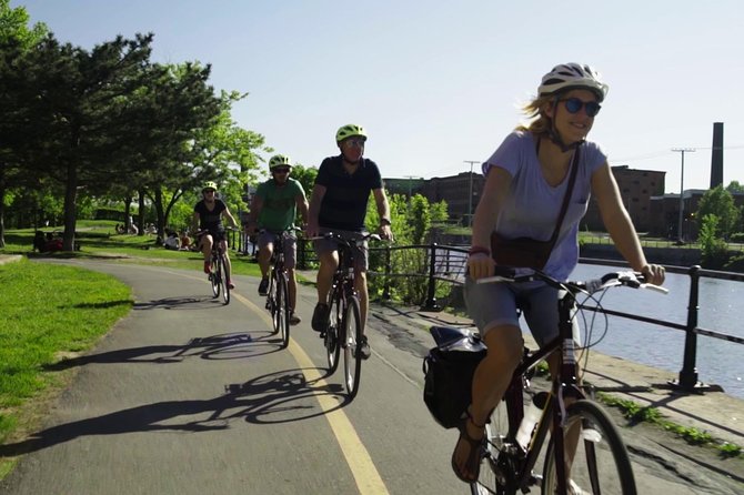3 Hour Montreal City Bike Tour with Wine or Beer (AM & PM) - La Fontaine Park and the Neighborhood Mix