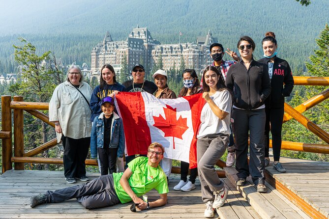 4-Day Canadian Rockies & Banff Classic Summer Tour - Coach size, guide style, and the daily pace