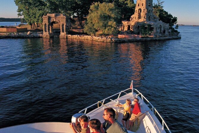 5-Hour 1000 Islands Boldt Castle Stopover Cruise from Gananoque - Millionaire’s Row and the St. Lawrence Seaway