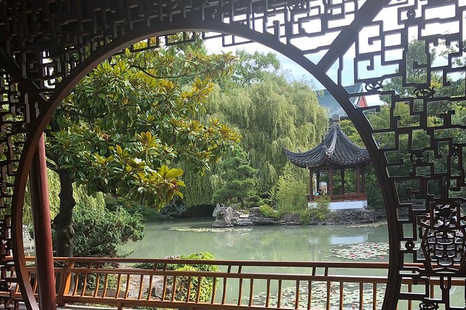 A Wok Around Chinatown: Culinary and Cultural Walking Tour Led by a Chef - Tasting BBQ, Buns, and Less Familiar Foods