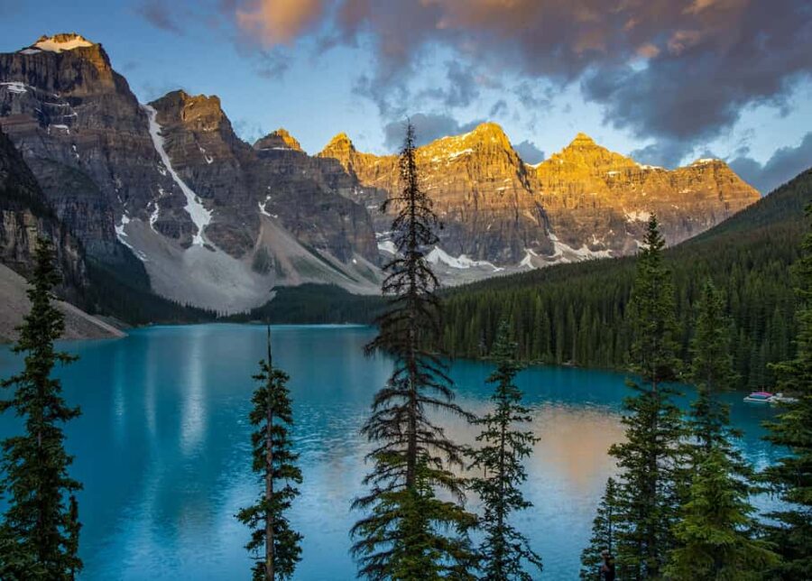 Abraham IceBubble, Peyto, Lake Louise, Bow Lake, Snowshoeing - Why this nine-hour trip works