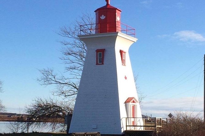 Amazing PEI Experience 5 passengers only - Charlottetown sets the island story