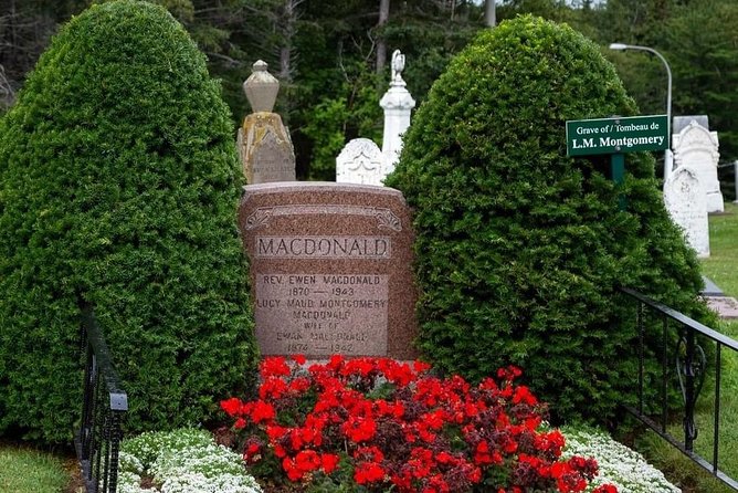 Amazing PEI Experience 5 passengers only - Lunch at the Prince Edward Island Preserve Company