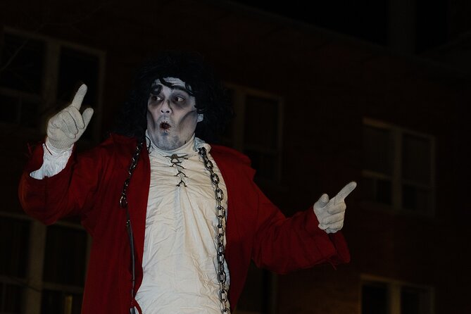 Animated Crime Walking Tour in Old Quebec - Public places and the theater of punishment