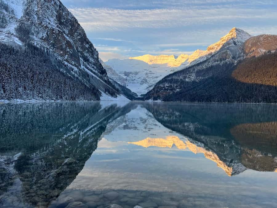 Banff/Canmore: Moraine Lake 1.5h & Lake Louise Half-Day Tour - Who should book this half-day tour?