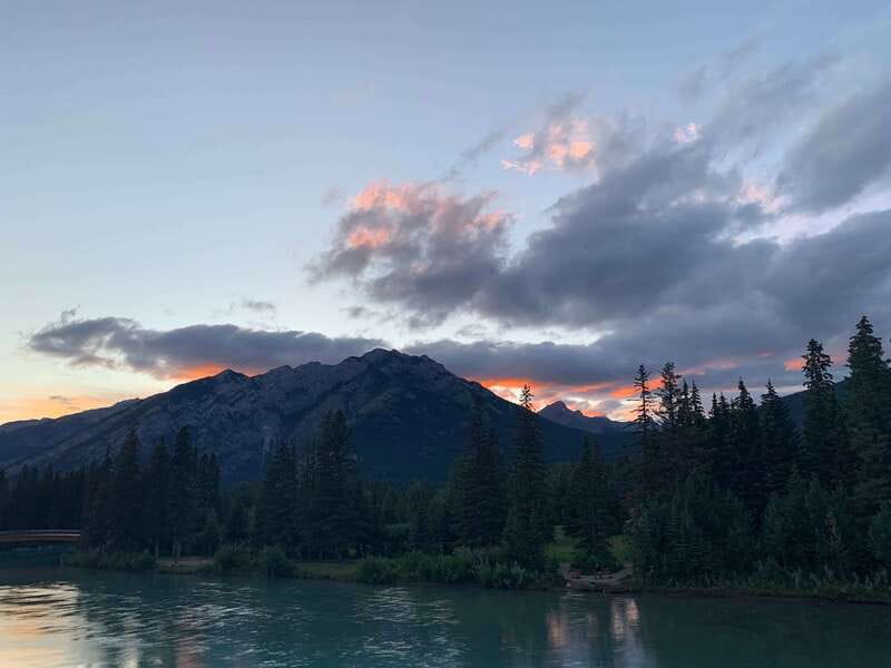 Banff: Guided Sunset and Stargazing Tour - Who will enjoy this Banff night hike?