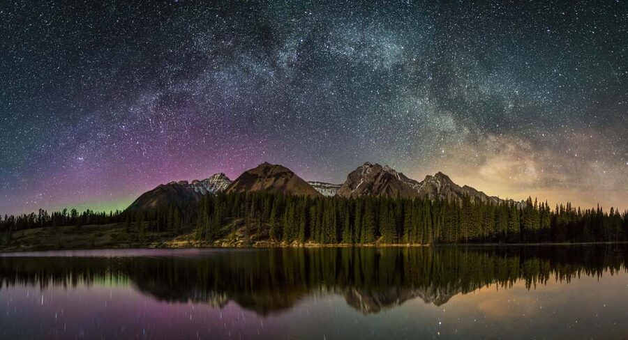 Banff: Guided Sunset and Stargazing Tour - Switching on headlamps for the night trail