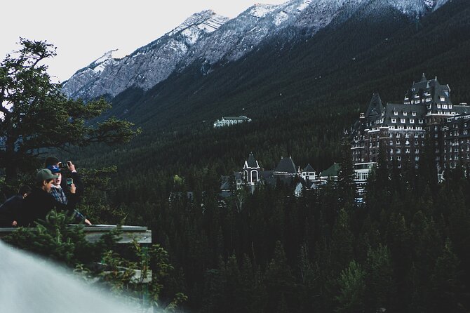 Banff Highlights & Wildlife | Award-Winning Small Group Adventure - The guide can make or break the evening