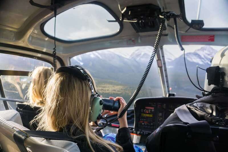 Banff/Jasper: Canadian Rockies Scenic Helicopter Tour - The 20-minute Abraham Lake flight