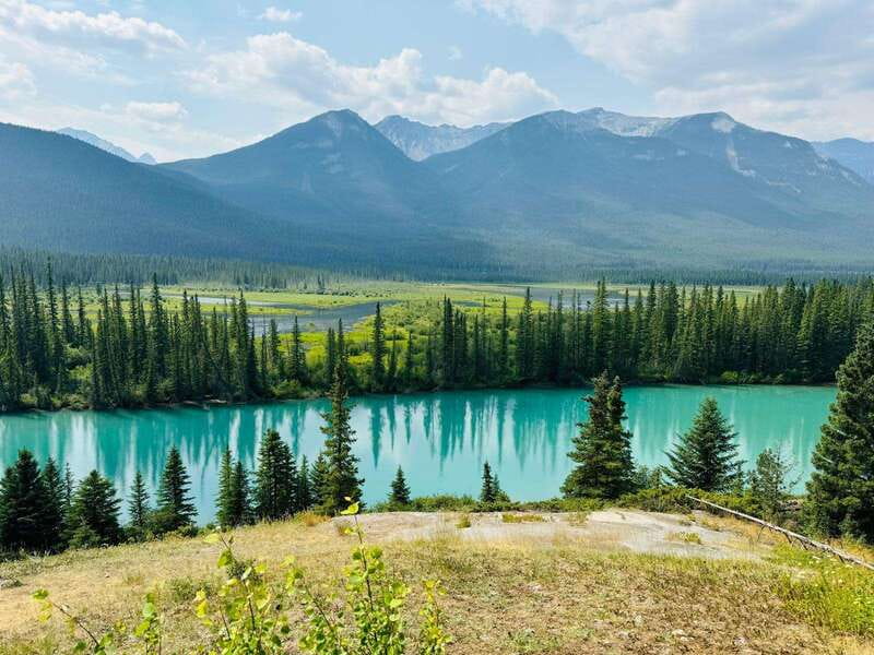 Banff: Lake Louise, Moraine, Emerald Lake & Johnston Canyon - Five things to know before booking