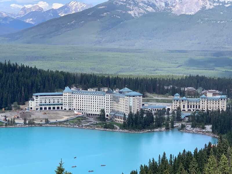 Banff: Lake Louise, Moraine Lake, Gondola, Cave & Basin Tour - Moraine Lake in summer, Lake Minnewanka in winter