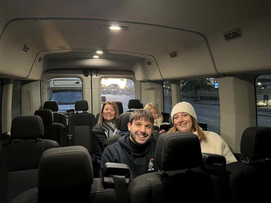 Banff: Lake Louise & Moraine Lake Half Day Tour - Seasonal planning and what happens when Moraine Lake closes