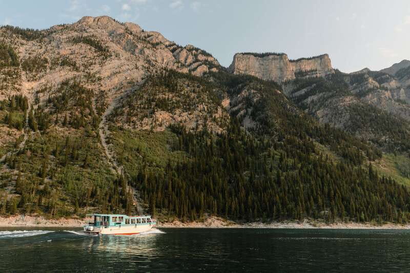 Banff: Lake Minnewanka Cruise - Picking the Best Time to Go