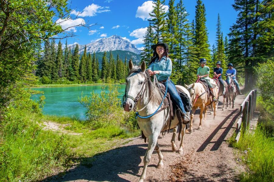 Banff National Park: 1-Hour Bow River Horseback Ride - Key points to know before you book