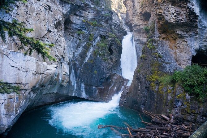 Banff National Park, Johnston Canyon Day Trip from Banff/Calgary - Banff town time: useful, but not generous