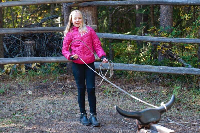 Banff: Wagon Ride with Cowboy Cookout BBQ - The return through Sulphur Mountain country