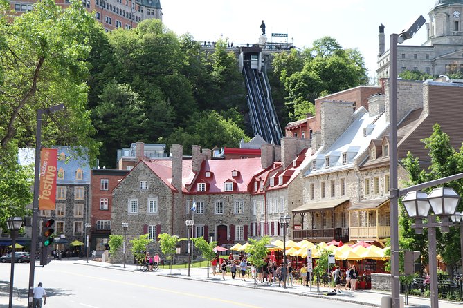 Best of Quebec City: Panoramic Bus Tour with Local Guide - Meeting the bus near Rue Sainte-Anne