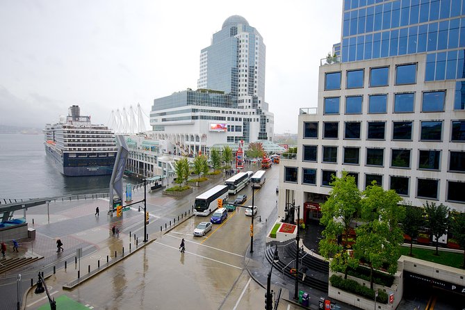 Best of Vancouver Private Tour - What the private vehicle adds
