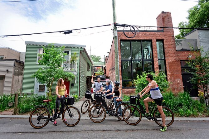 Bike / E-bike tour : Plateau, Mile-End, Jean-Talon Market by Fitz - Mile End and the St-Viateur bagel break