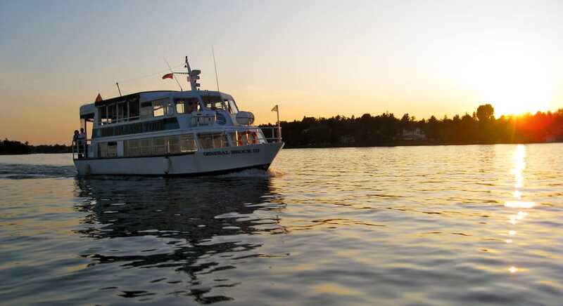 Brockville: 1000 Islands Cruise - Entering the smaller island passages