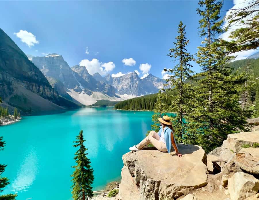 Calgary/Canmore: Banff National Park & Lake Louise Day Trip - Lake Louise and Victoria Glacier
