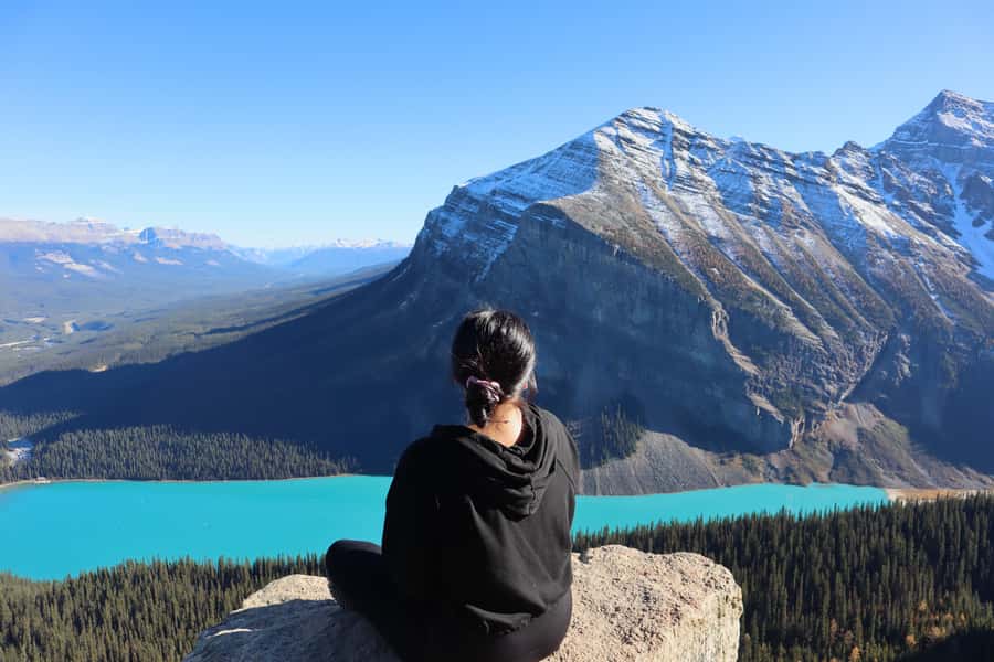 Calgary/Canmore: Banff National Park & Lake Louise Day Trip - Banff town gives you two useful hours