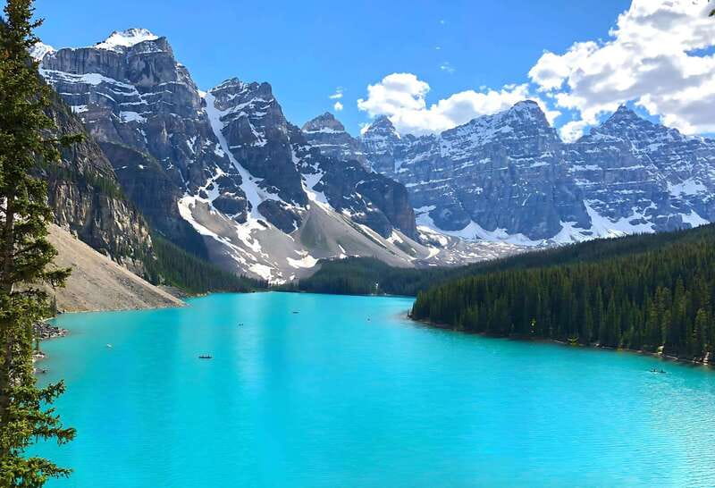 Calgary/Canmore: Lake Louise, Moraine Lake, & Banff Day Tour - Moraine Lake and the value of included access