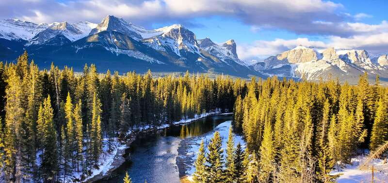 Calgary: Glaciers, Mountains, Lakes, Canmore and Banff Tour - Lunch, Weather, and What to Pack