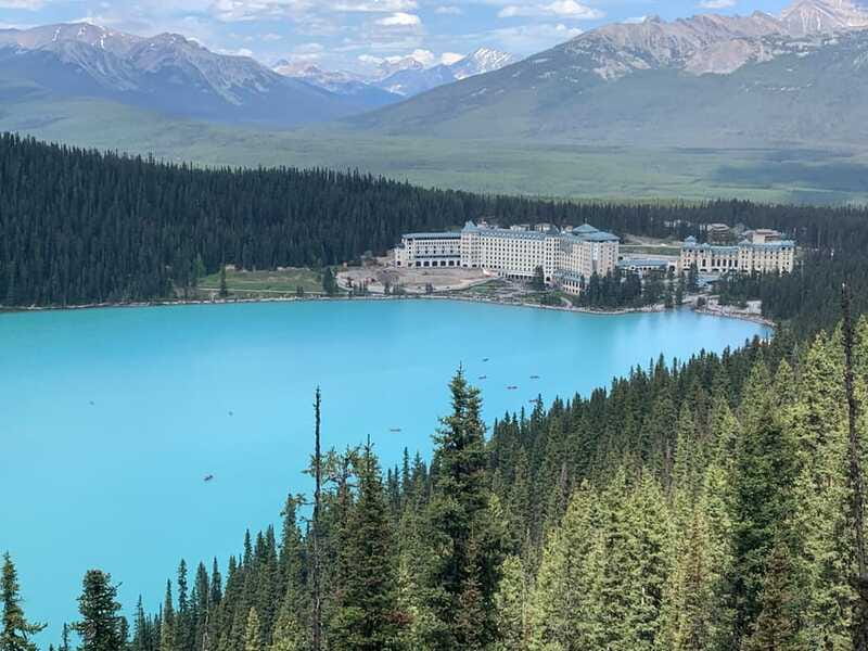 Calgary: Lake Louise, Moraine Lake, & Emerald Lake Tour - The guides are a major part of the value