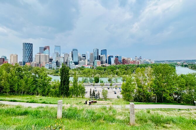 Calgary or YYC Airport to Banff | Private Transfer - A direct 90-minute ride toward Banff