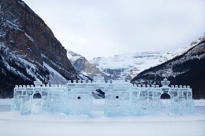 Calgary YYC Airport: Hassle-free Private Transfer to Lake Louise - Handling flight delays, luggage, and bad weather