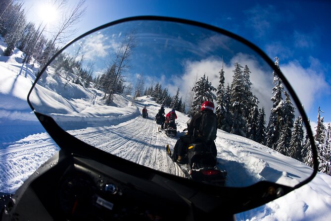 Callaghan Cruiser Snowmobile Tour - Who can drive, and who can ride