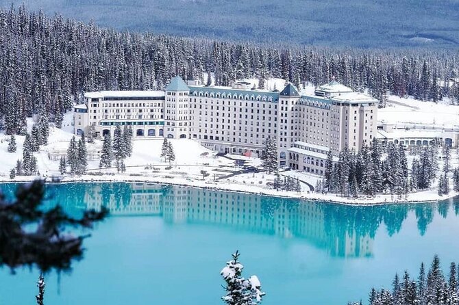 Canadian Rockies and Banff 4-Day Tour from Vancouver (Chn&Eng) - Bow Falls and your short evening in Banff