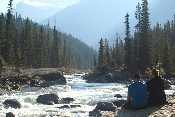 Canadian Rockies Golden Hour Tour | Lunch Included - What the guide’s local knowledge adds