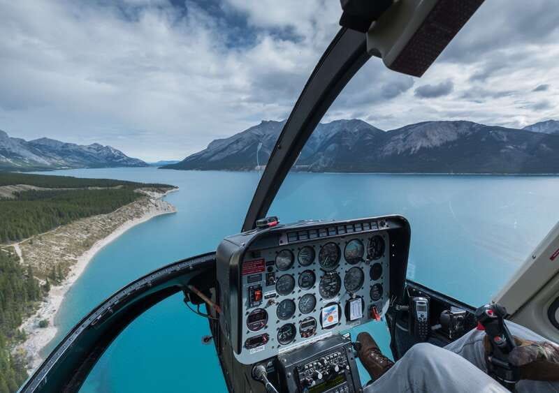 Canadian Rockies: Helicopter Flight with Exploration Hike - Key points at a glance