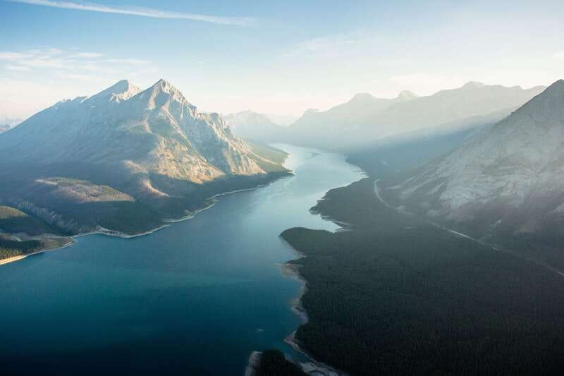 Canadian Rockies: Helicopter Flight with Exploration Hike - Who will enjoy this most