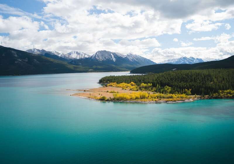 Canadian Rockies: Helicopter Flight with Exploration Hike - Starting at the Cline River Heliport