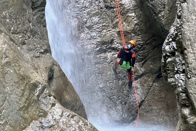 Canyoning half day - Heart Creek Canyon (beginner level) - The Rope Clinic Makes the First Rappels Manageable