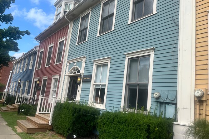 Charlottetown Food Walking Tour - Province House and the 1864 Charlottetown Conference