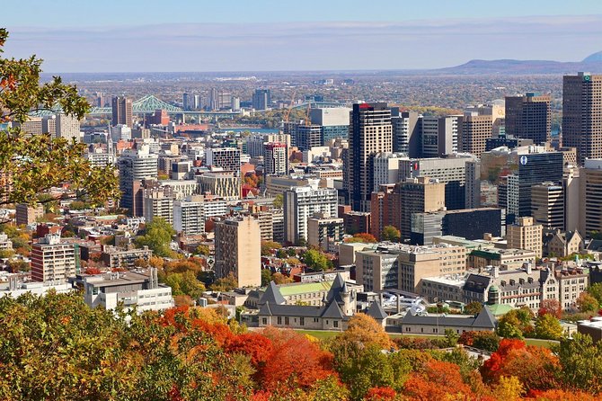 City tour; afternoon in Montreal - The guides are a major part of the value