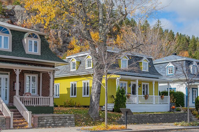 City tour and hiking to the Canyon and Waterfall in the Park - Why this short Saguenay tour works well