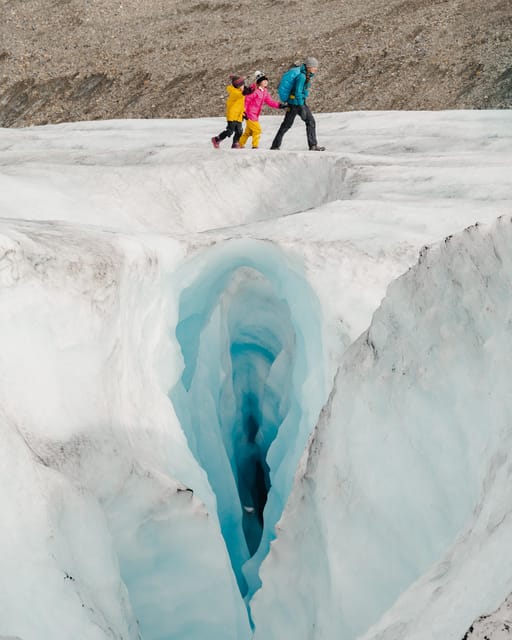 Columbia Icefield: Guided Glacier Hike - Guides Who Make the Experience Work