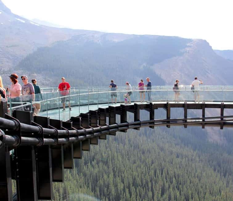 Columbia Icefield, Skywalk, Crowfoot Glacier, and Lakes Tour - The five details that shape your day