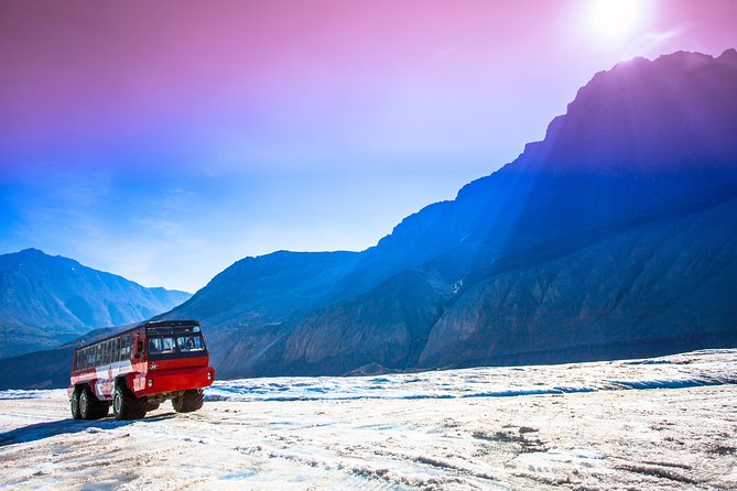 Columbia Icefield Tour with Glacier Skywalk from Jasper - Arriving at the Columbia Icefield Centre