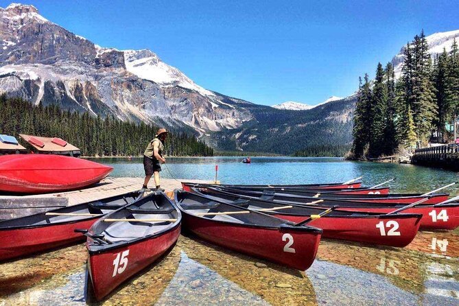 Day Trip: Lake Louise, Moraine Lake, Emerald Lake, Banff - Lake Louise deserves the longest lake stop